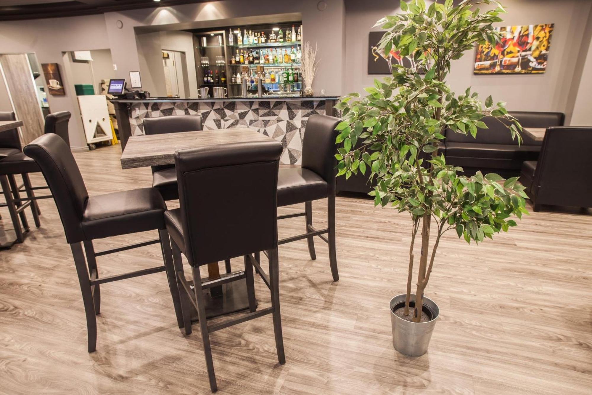 北温哥华假日酒店 外观 照片